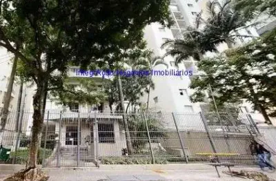 Apartamento 70m², 02 dormitórios, 01 banheiro e 01 vaga na garagem.  condomínio com portaria 24hrs, salão de festa e quadra esportiva.