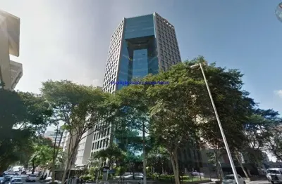 Conjunto comercial 405.52m², 04 banheiros e 10 vagass na garagem.    condomínio com recepção e segurança 24hrs.  excelente localização.