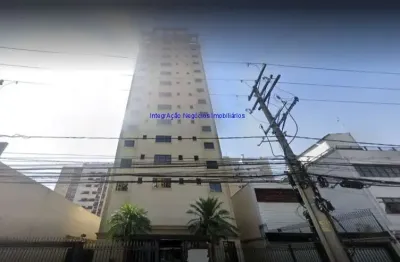 Conjunto comercial 300m², 03 banheiros e 07 vagas na garagem.  condomínio com recepção e segurança 24hrs.  excelente localização.