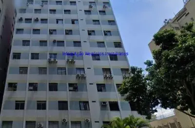 Conjunto Comercial 125m², 03 salas e 03 banheiros.  Condomínio com recepção e segurança 24hrs.  Excelente localização.