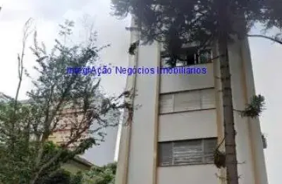 Apartamento 210m², 03 dormitórios (sendo 01 suíte), 03 banheiros e 02 vagas na garagem.    condomínio com portaria 24hrs e salão de festa.