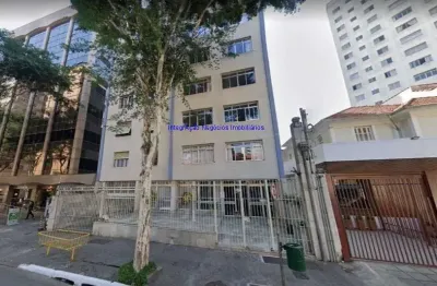 Apartamento 350m², 04 dormitórios (sendo 01 suíte), 02 banheiros e 02 vagas na garagem.    condomínio com portaria 24hrs.  excelente localização.