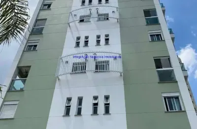 Apartamento 60m², 02 dormitórios, 01 banheiro e 02 vagas na garagem.   condomínio com portaria 24hrs, piscina, salão de festa, churrasqueira.