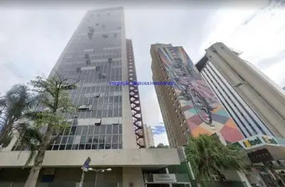Conjunto comercial 38m², 01 sala e 01 banheiro.  condomínio com recepção e segurança 24hrs.  excelente localização á 6 minutos andando para a estação