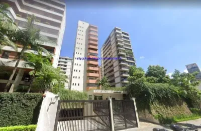 Condomínio com portaria, piscina e salão de festa.   excelente localização entre as ruas cojuba, tabapuã e salvador cardoso; próximo da estação