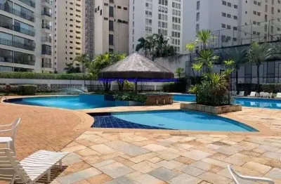 Apartamento cobertura duplex, 156m²,  03 dormitórios (sendo suítes, 01 máster), 04 banheiros e 03 vagas na garagem; possui piscina privativa e terraço