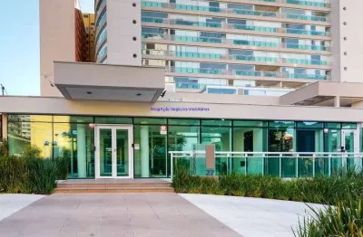 Apartamento 56m², 01 dormitório, 01 banheiro e 01 vaga na garagem.  condomínio com portaria, segurança 24h, piscina, churrasqueira, salão de festa.