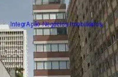 Conjunto comercial 120m², 02 bnaheiros e 04 vagas na garagem.   condomínio com recepção e segurança 24hrs.  excelente localização.