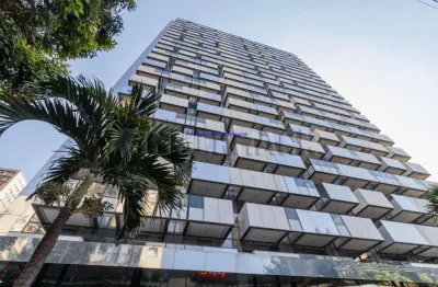 Apartamento 51m², 01 dormirtório (sendo suíte), 02 banheiros e 02 vagas na garagem.    condomínio com portaria, segurança 24hrs, piscina.