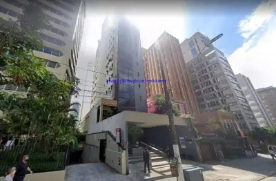 Conjunto comercial 35m², 01 sala, 02 banheiros e 01 vaga na garagem.  condomínio com recepação e segurança 24hrs.  excelente localização