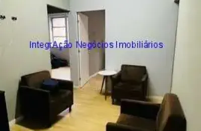 Conjunto comercial  90m², 02 banheiros.   condomínio com recepção.    excelente localização á 5 minutos andando para a estação do metrô são bento;