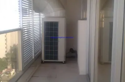 Conjunto comercial 214m², 02 banheiros e 03 vagas na garagem.    condomínio com recepção e segurança 24hrs.  excelente localização.