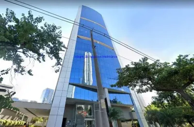 Conjunto comercial 125m², 02 banheiros.  condomínio com recepção e segurança 24hrs.  excelente localização entre as ruas araçaiba, castilho.