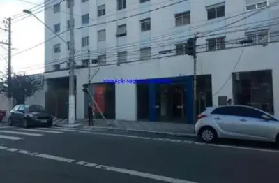 Loja 230m² e 02 banheiros.  excelente localização entre as ruas doutor dolzani, paulo de proença e padre luís soriano.