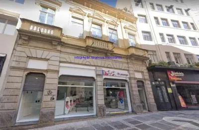 Loja 421,44m² e  02 banheiro.   excelente localização á 5 minutos andando para a estação do metro são bento; próximo as ruas são bento e direita.   to