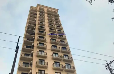 Condomínio com portaria, segurança 24hrs, piscina, sala de ginástica, salão de festa e sauna.  excelente localização entre as ruas joaquim floriano,