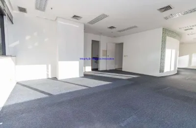 Conjunto comercial 280m², 04 banheiros e 08 vagas na garagem.  condomínio com recepção e segurança 24hrs.  excelente localização