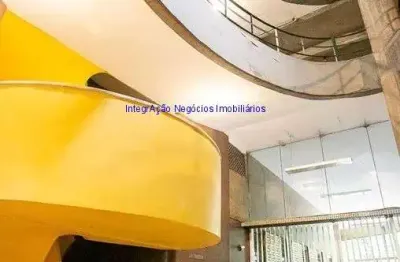 Apartamento 108m², 01 dormitório, 02 banheiros e 01 vaga na garagem.    condomínio com portaria 24hrs.  excelente localização.