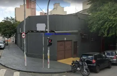Terreno 446m².   excelente localização entre as ruas palestra itália, cayowaá e venâncio aires.   todas as informações aqui anunciadas são fornecidas