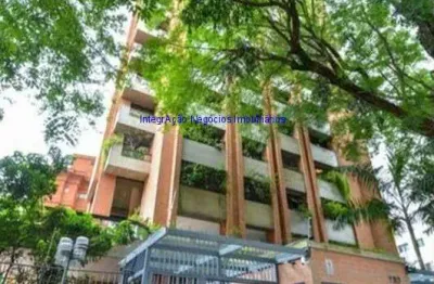 Condomínio com portaria 24hrs, piscina, playground, salão de festa, academia, salão de jogos, quadra esportiva.  excelente localização