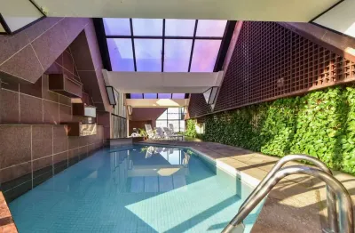 Condomínio com portaria, segurança 24hrs, piscina, academia e área verde.  excelente localização entre as avenidas nove de julho, brigadeiro faria