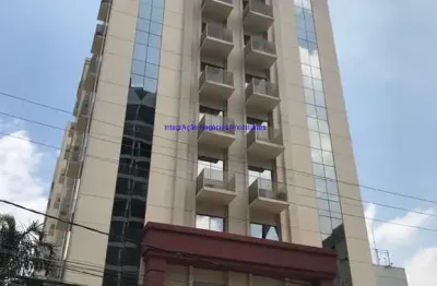 Conjunto comercial 40m², 02 salas, 02 banheiros e 01 vaga na garagem.  condomínio com recepção e segurança 24hrs.  excelente localização