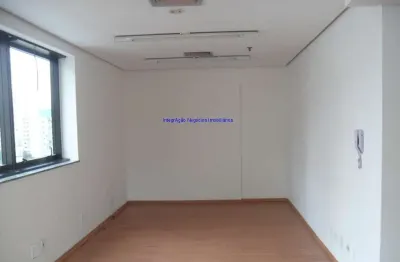 Conjunto comercial 35m², 02 banheiros e 01 vaga na garagem.   condomínio com recepção e segurança 24hrs.  excelente localização