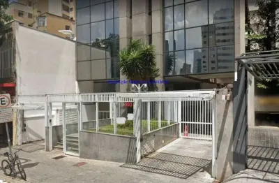 Conjunto comercial 72m², 02 banheiros e 02 vagas na garagem.  condomínio com recepção e segurança 24hrs.  excelente localização