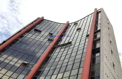 Conjunto comercial mobiliado 360m², 03 banheiros e 04 vagas na garagem.  condomínio com recepção e segurança 24hs.  excelente localização