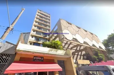 Conjunto comercial 158m², 06 salas e 02 banheiros.  condomínio com recepção e segurança 24hrs.  excelente localização