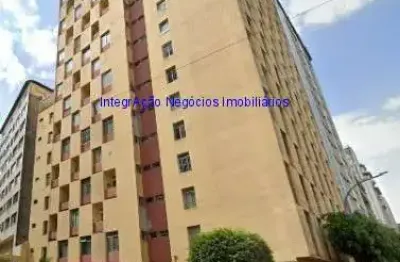 Condomínio com portaria 24hrs.  excelente localização entre as ruas avanhandava, paim e avenida nove de julho; próximo da fgv