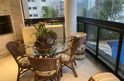 Apartamento 173m², 04 dormitórios (sendo 03 suítes), 04 banheiros e 04 vagas na garagem.  condomínio com portaria 24hrs, piscina, salão de festa.