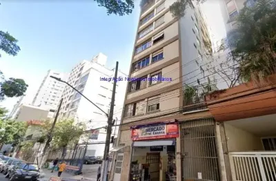 Condomínio com zelador.  excelente localização á 9 minutos andando para a estação do metrô higienópolis-mackenzie; entre as ruas augusta, dona antônia