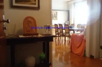 Condomínio com segurança e portaria.  excelente localização á 5 minutos andando para a estação do metrô consolação; entre as ruas frei caneca,