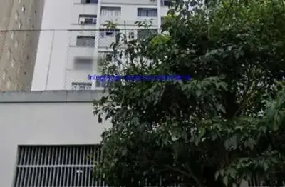 Apartamento studio 30m², 01 dormitório, 01 banheiro, 01 vaga de garagem.  condomínio com portaria e segurança 24hrs.  excelente localização
