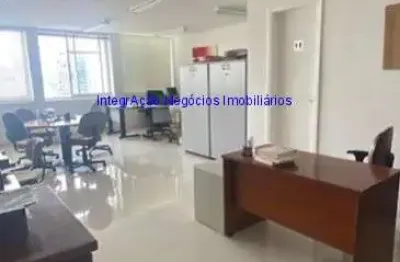 Conjunto comercial 73m², 01 sala, 01 banheiro e 01 vaga na garagem.  condomínio com recepção e segurança 24hrs.  excelente localização