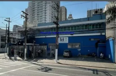 Prédio comercial 3.300m², 04 banheiros e 04 vagas na garagem.  excelente localização á 8 minutos andando para a estação do metrô palmeiras barra-funda