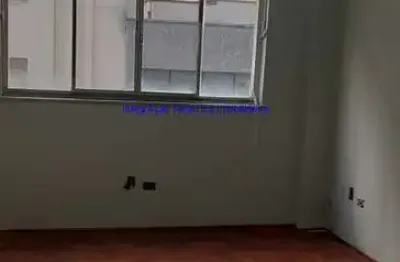 Conjunto comercial 120m², 05 salas, 01 copa e 02 banheiros.  condomínio com recepção e segurança.  excelente localização