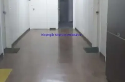 Conjunto comercial 57m², 02 salas, 02 banheiros e 01 vaga na garagem.  condomínio com recepção e segurança 24hrs.  excelente localização