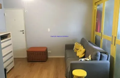 Apartamento 42m², 01 dormitório, 01 banheiro e 01 vaga na garagem.  condomínio com portaria 24hrs.  excelente localização á 1 minutos andando para a a