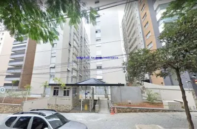 Apartamento 72m², 02 dormitórios, 01 banheiro e 01 vaga na garagem.  condomínio com portaria, segurança 24hrs, salão de festa, salão de jogos,
