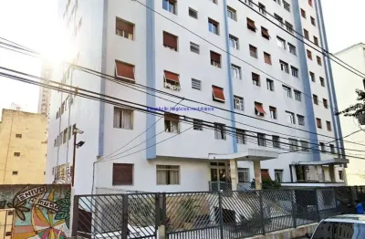 Apartamento 140m², 03 dormitórios (sendo 01 suíte) e 02 banheiros.  condomínio com portaria, segurança 24hrs.  excelente localização