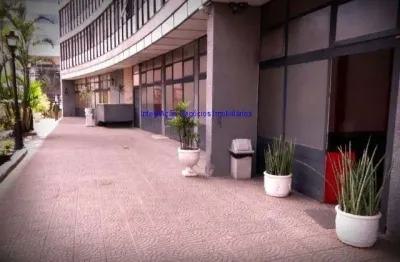Conjunto comercial 122m², 01 banheiro e 01 vaga na garagem.  condomínio com recepção e segurança 24hrs.  excelente localização