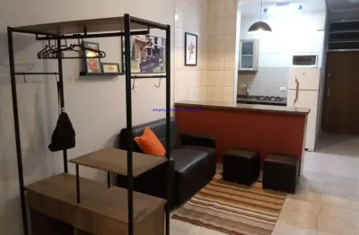 Condomínio com portaria 24hrs.  excelente localização á 8 minutos andando para a estação do metrô anhangabaú; entre as ruas nestor pestana,