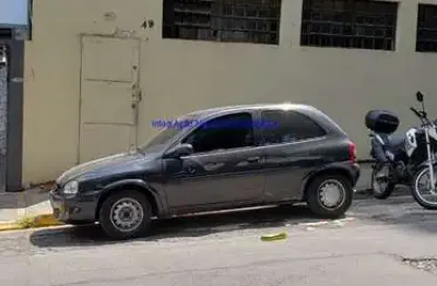Sobrado comercial 300m², 04 salas e 03 banheiros.   excelente localização á 40 segundos andando para a estação do metrô borba gato