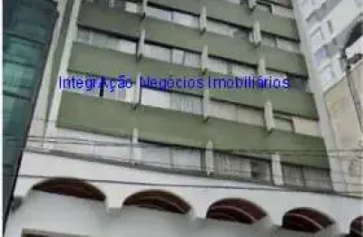 Condomínio com portaria e segurança 24hrs.   excelente localização á 7 minutos andando para a estação do metrô higienópolis-mackenzie;