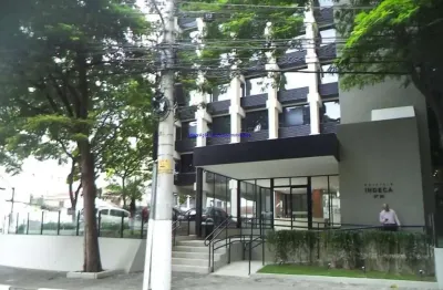 Conjunto comercial 212.40m², 02 banheiros e 03 vagas na garagem.  condomínio com recepção e segurança 24hrs.  excelente localização