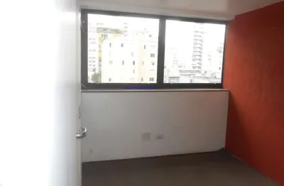 Conjunto comercial 30m², 01 banheiro e 01 vaga na garagem   condomínio com recepção e segurança 24hrs.  excelente localização