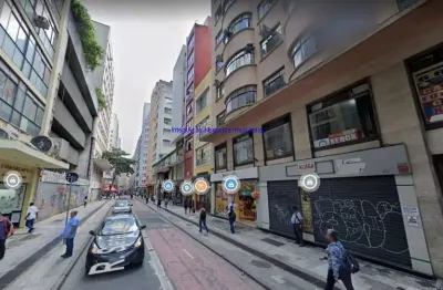Conjunto comercial 166m², 02 banheiros.  condomínio com recepção e segurança 24hrs.  excelente localização.