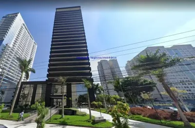 Conjunto comercial 211m², 07 banheiros e 12 vagas na garagem.   condomínio com recepção e segurança 24hrs.  excelente localização entre as ruas inhaúm